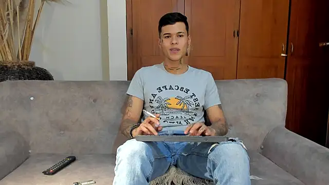 jamesinked  online show from 11-09-25, 03:21