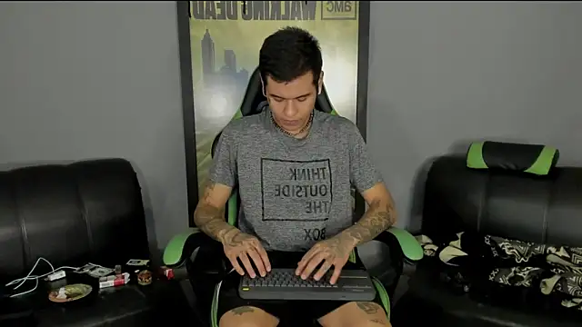 Snapshot of jamesinked_ chatting on 02-25-25, 05:19 jamesinked  online show from 02-25-25, 05:19