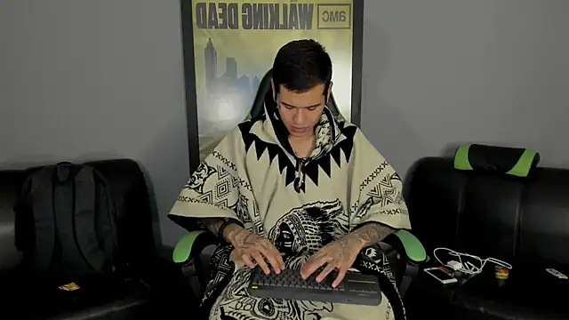 Snapshot of jamesinked_ chatting on 02-20-25, 10:48 jamesinked  online show from 02-20-25, 10:48