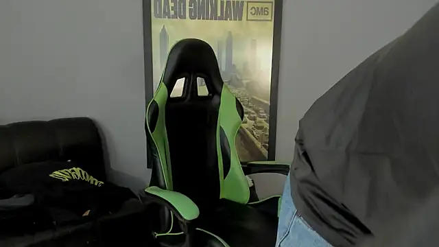 Snapshot of jamesinked_ chatting on 02-10-25, 04:36 jamesinked  online show from 02-10-25, 04:36