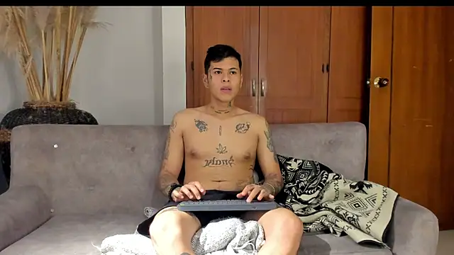 jamesinked  online show from 12-19-25, 01:31