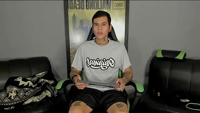Snapshot of jamesinked_ chatting on 02-28-25, 05:26 jamesinked  online show from 02-28-25, 05:26
