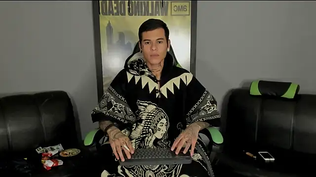 Snapshot of jamesinked_ chatting on 02-26-25, 08:15 jamesinked  online show from 02-26-25, 08:15