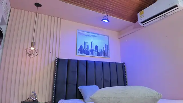 viiolett lee online show from 04-11-26, 08:34