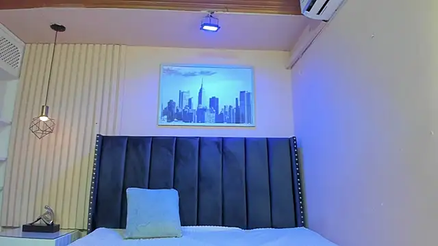 viiolett lee online show from 03-27-26, 08:43