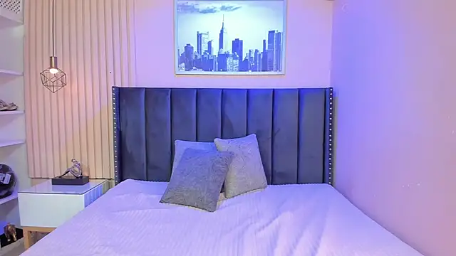 viiolett lee online show from 11-07-25, 09:41