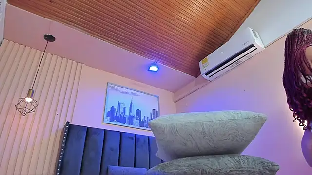 viiolett lee online show from 12-20-25, 09:06