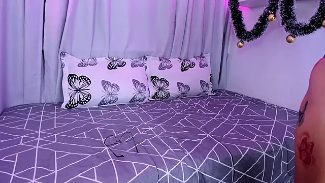 susyy7 online show from 12-19-25, 07:38