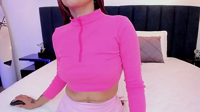 Snapshot of susyy7 chatting on 02-14-26, 03:40 susyy7 online show from 02-14-26, 03:40