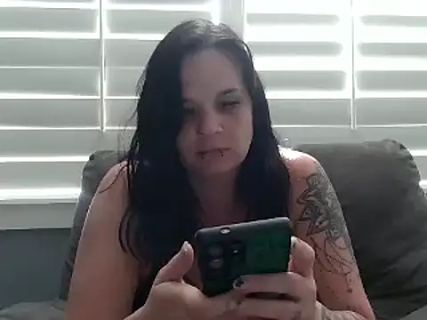 CherryWilde online show from 03-30-26, 04:41