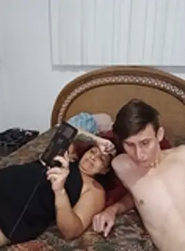 Milfvalesk online show from 10-18-25, 03:41
