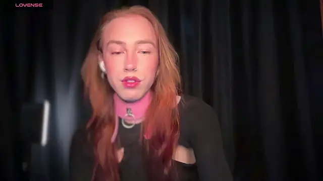 Snapshot of Avril_Pearly_ chatting on 06-05-26, 11:27 Avril Pearly online show from 06-05-26, 11:27