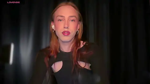Snapshot of Avril_Pearly_ chatting on 05-31-26, 06:42 Avril Pearly online show from 05-31-26, 06:42