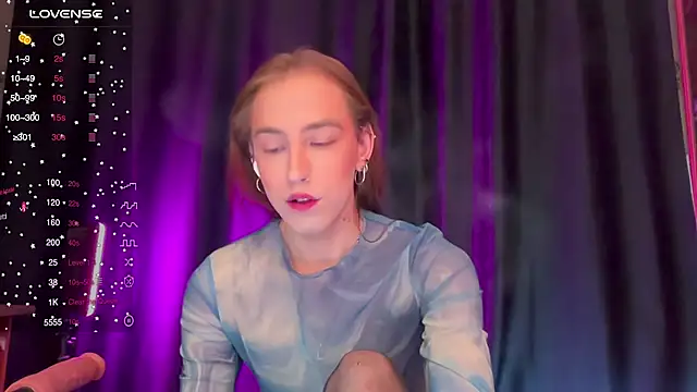 Avril Pearly  online show from 12-15-25, 12:00