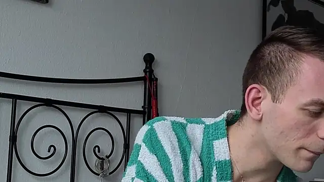 Snapshot of nickdtr chatting on 02-17-26, 03:09 nickdtr online show from 02-17-26, 03:09