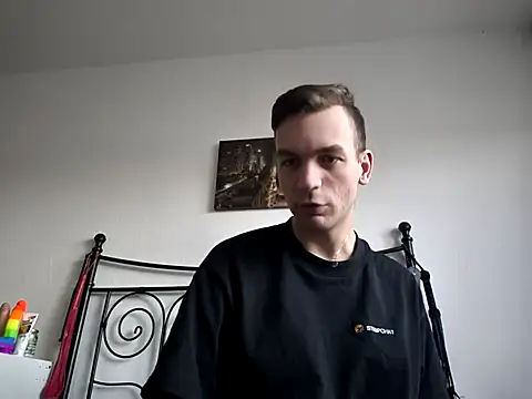 Snapshot of nickdtr chatting on 02-25-26, 02:39 nickdtr online show from 02-25-26, 02:39