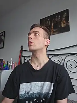 Snapshot of nickdtr chatting on 02-10-26, 03:00 nickdtr online show from 02-10-26, 03:00