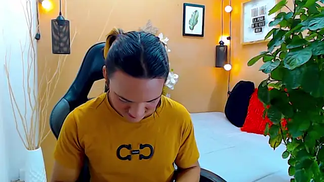 aslyhernandez 7 online show from 09-10-25, 11:53