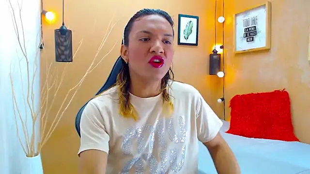 aslyhernandez 7 online show from 09-20-25, 12:21