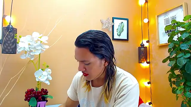 aslyhernandez 7 online show from 10-16-25, 03:31