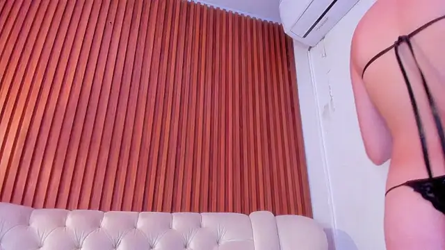 Snapshot of RosarioCruzz chatting on 06-29-26, 04:50 RosarioCruzz online show from 06-29-26, 04:50
