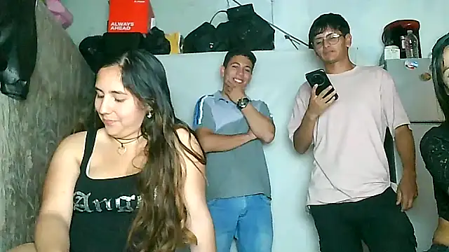 Snapshot of teendotados chatting on 10-08-25, 10:21 teendotados online show from 10-08-25, 10:21