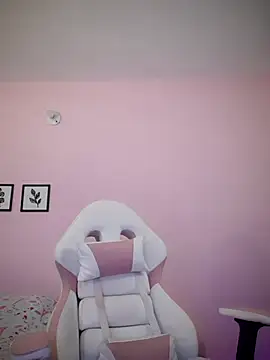 sophie pazz online show from 11-26-25, 11:43