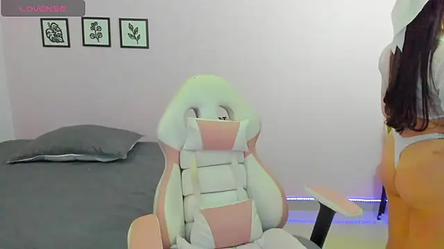 sophie pazz online show from 12-19-25, 10:23