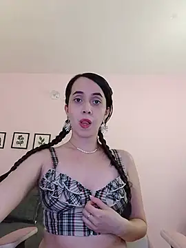 Snapshot of sophie_pazz chatting on 05-16-26, 10:42 sophie pazz online show from 05-16-26, 10:42