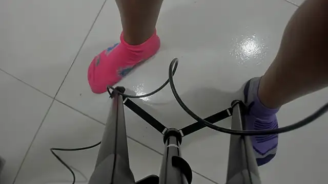 Victoriaa millers online show from 11-16-25, 07:07