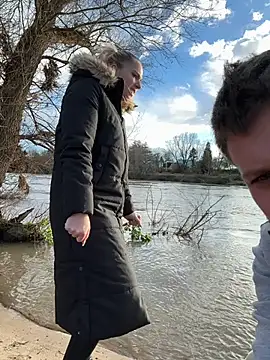 Snapshot of thats_lou chatting on 01-06-25, 01:52 thats lou online show from 01-06-25, 01:52