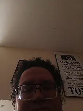 beautiful hands  online show from 12-05-25, 03:43