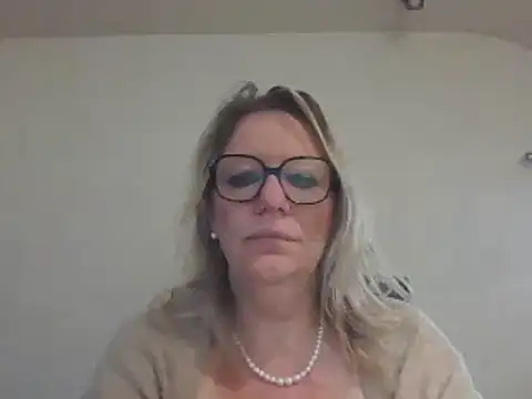 Silkesquirt online show from 01-12-25, 08:46