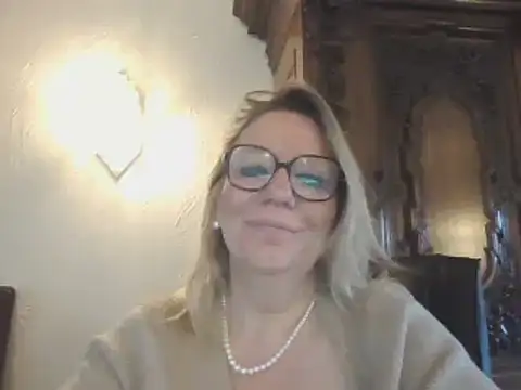 Silkesquirt online show from 01-07-25, 08:03