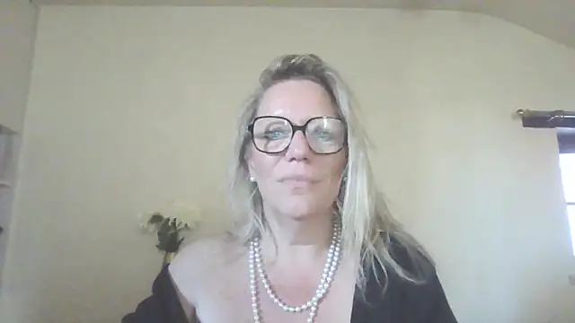 Silkesquirt online show from 09-10-25, 07:07
