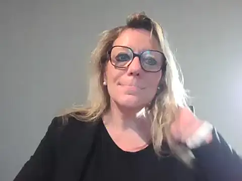 Silkesquirt online show from 03-06-25, 07:47