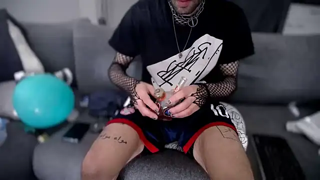 P4RtYBOII92 online show from 09-26-25, 02:24