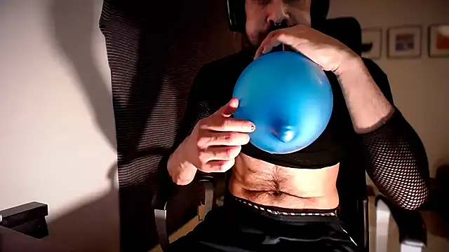 P4RtYBOII92 online show from 10-18-25, 12:01