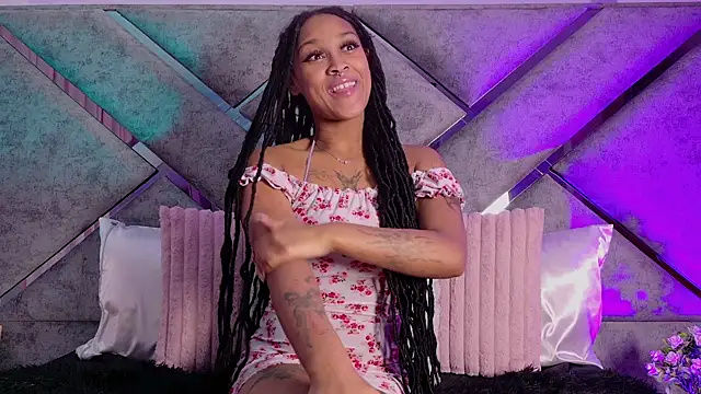 Snapshot of Elith_noa chatting on 02-13-26, 07:47 Elith noa online show from 02-13-26, 07:47