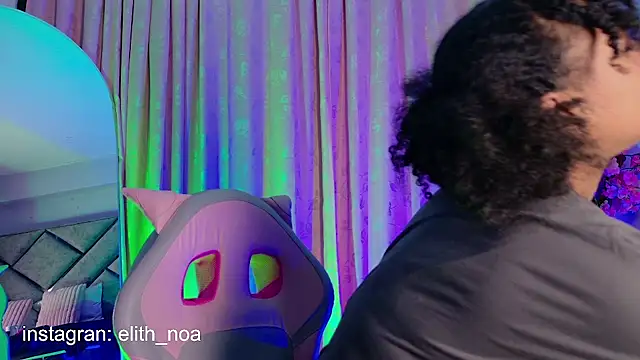 Elith noa online show from 04-14-26, 03:55