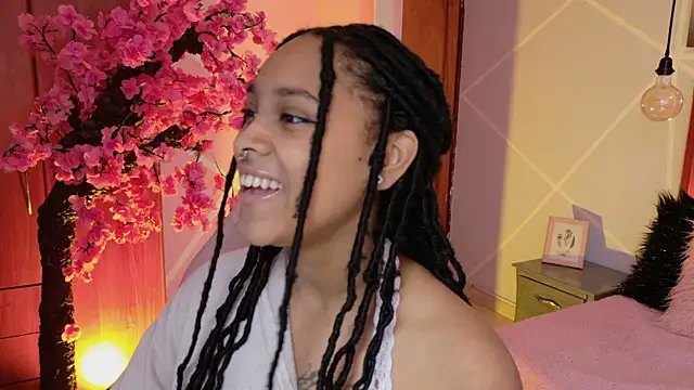 Elith noa online show from 11-21-25, 09:36