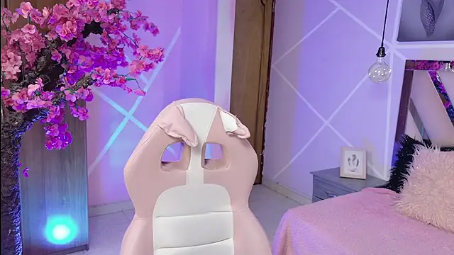 Elith noa online show from 12-18-25, 07:50