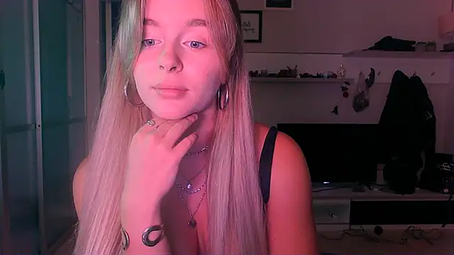 Eva Jaya online show from 09-23-25, 11:06