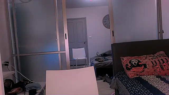 Eva Jaya online show from 10-27-25, 12:06