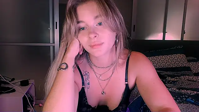 Eva Jaya online show from 10-08-25, 12:07