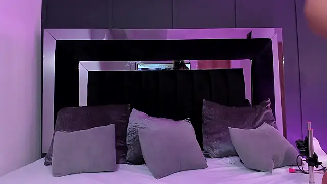 shaina vasquez online show from 02-20-26, 06:26