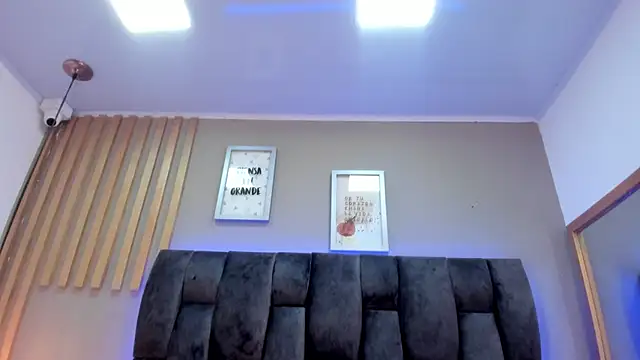 mariaa fernanda online show from 03-22-25, 06:54