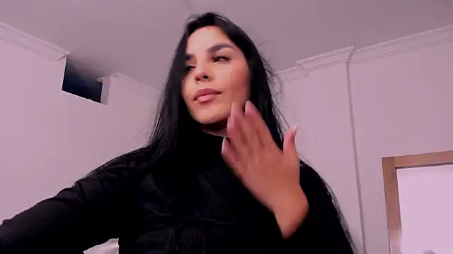 Snapshot of _miaquevedo_ chatting on 06-05-26, 04:13 miaquevedo online show from 06-05-26, 04:13