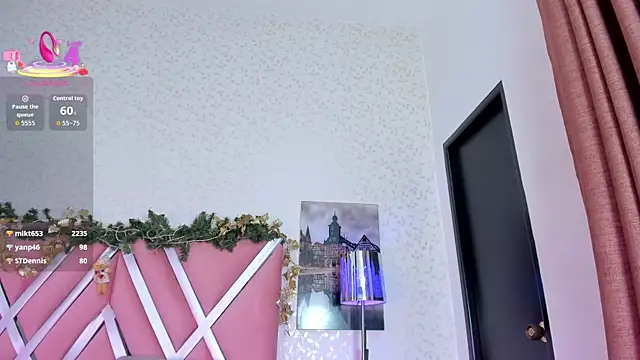  miaquevedo  online show from 12-13-25, 08:04