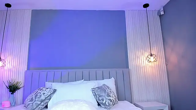 Snapshot of CaitlynCouper chatting on 09-22-25, 10:49 CaitlynCouper online show from 09-22-25, 10:49
